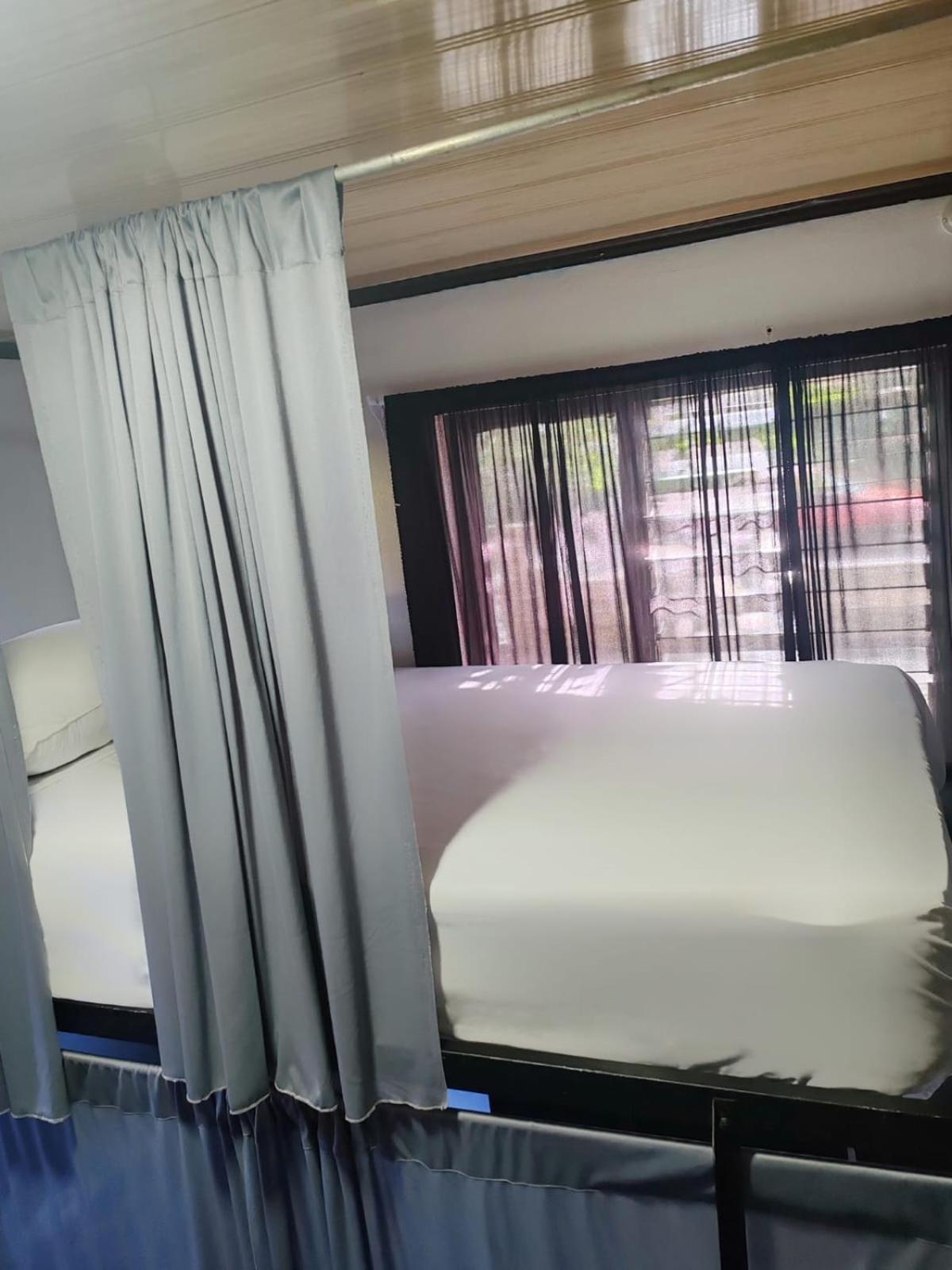 Blackout Hostel La Fortuna Eksteriør billede